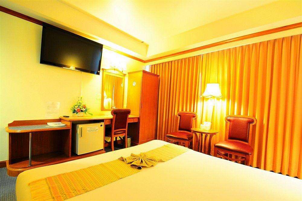 V.L. Hatyai Hotel Hatjaj Kültér fotó